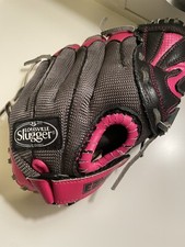 Louisville Slugger Left Handed Diva Series Softball 10 1/2 Glove Pink Black Dv14