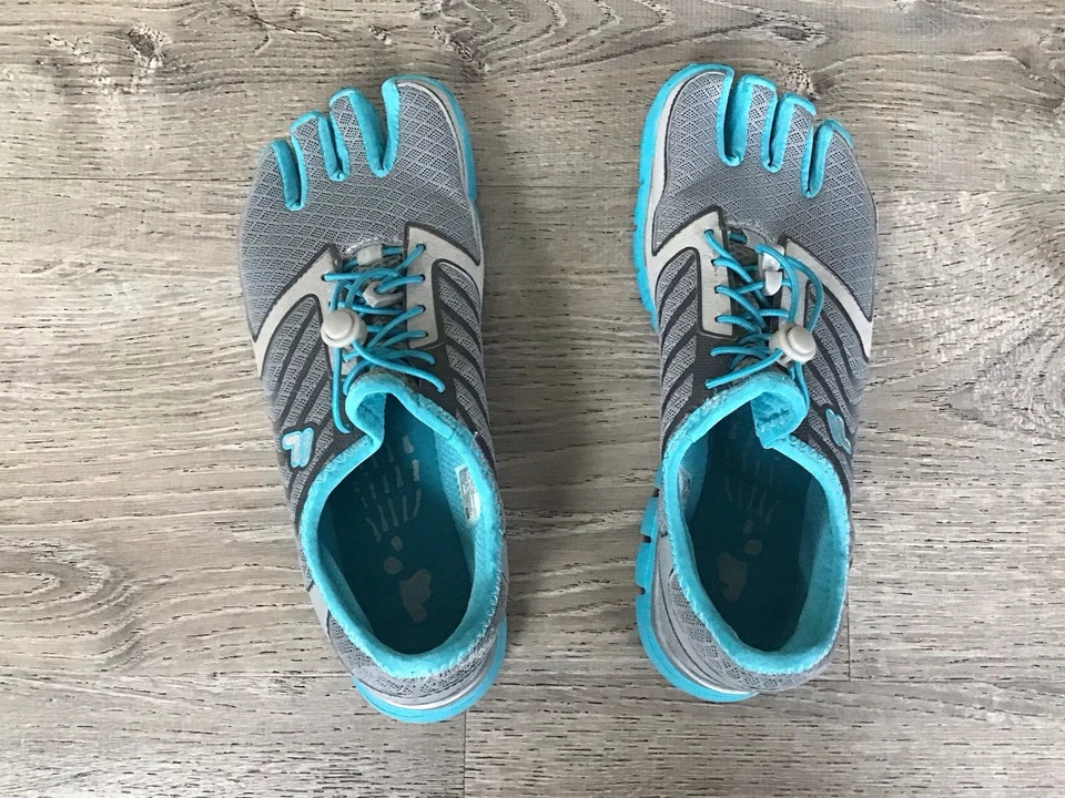 Fila Shoes Womens 8.5 M Skele-Toes Running Athletic Sneaker Blue Gray - Image 4 of 4