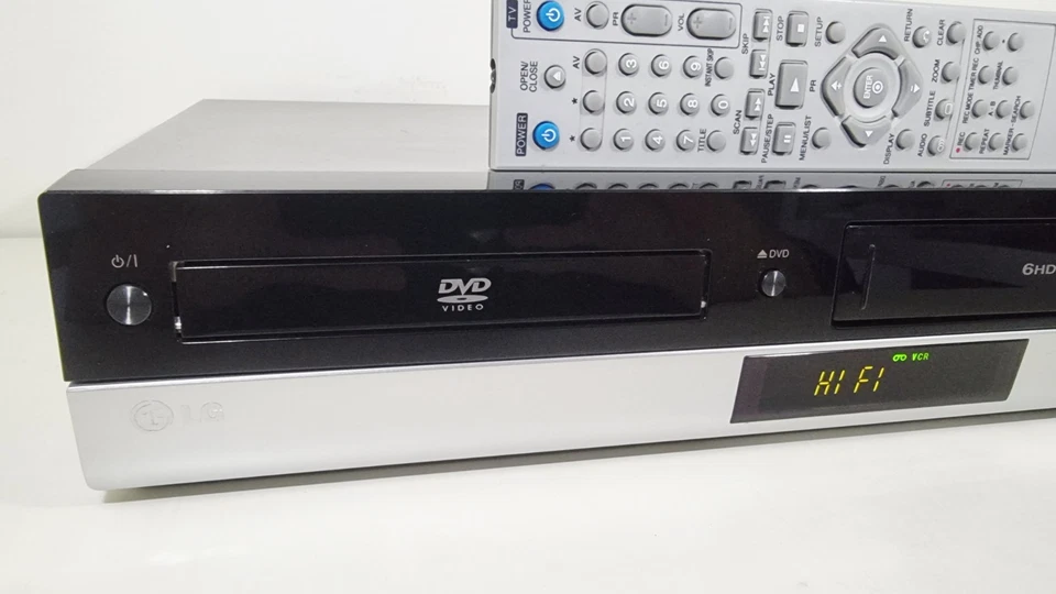 VIDEOREGISTRATORE COMBINATO DVD VHS LG V190 LETTORE CASSETTE VCR COMBO - Immagine 3 di 4