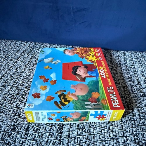 The Peanuts Gang Together Time Charlie Brown Snoopy 400 Pcs Jigsaw Puzzle NEW - Picture 5 of 9