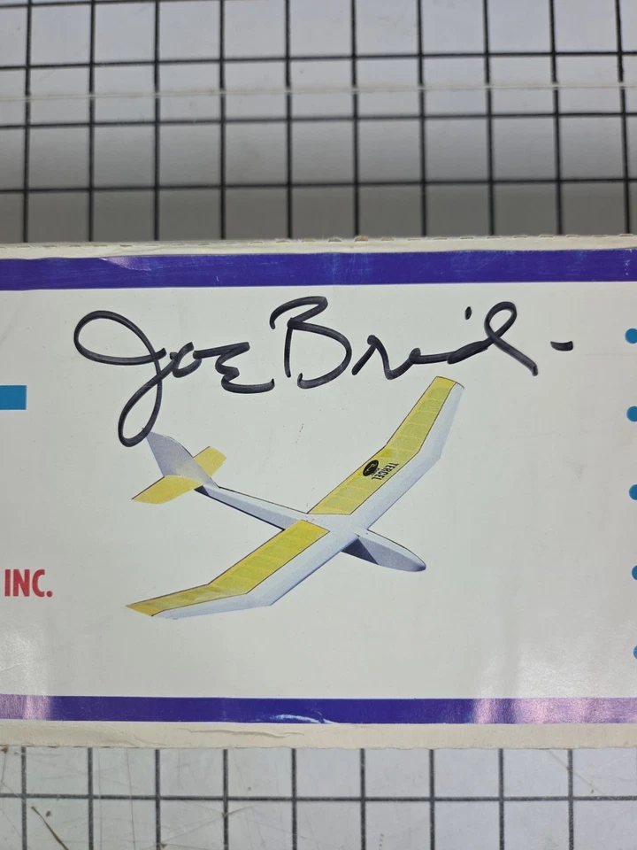 Bridi "Tercel" NOS- *SIGNED* Vintage Balsa, Grenade Launch Sailplane Kit 50.5" - Image 2 of 4
