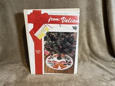 VTG Yarn Latch Hook Rug Kit Bell Tree Skirt 36”. Valiant Crafts Yarn Kits Inc NY