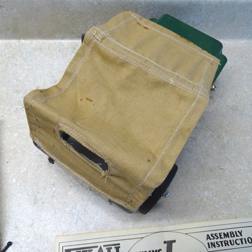 Vintage Marx Fix-All Willys Jeep+ Box, Papers, Jack, Battery Op, Lights Work - Picture 8 of 21