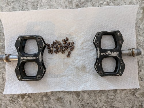 Tioga Surefoot 8 Pedals 9/16" Chromoly Spindle 259g Pins Included - Picture 2 of 8