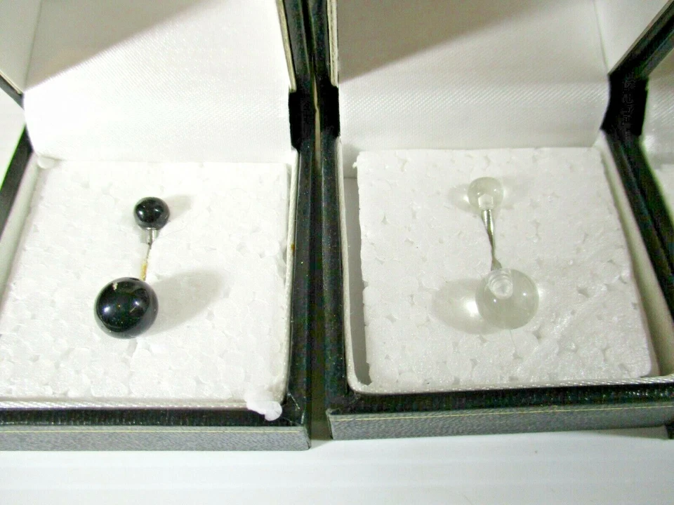 5 Belly Bars No.2. Different Colours & Styles Brand New Surgical Steel 8G Bars - Image 2 of 4