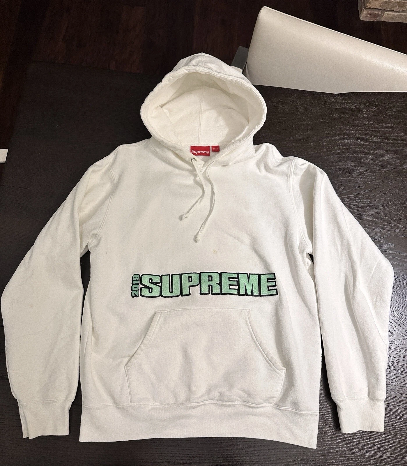 Sweat à capuche logo SUPREME 2019   Medium / Blanc   Authentique   Occasion bon état