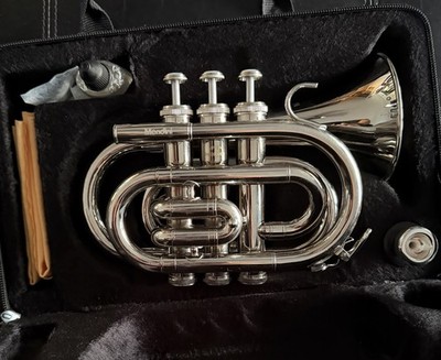 Mendini by Cecilio MPT-N Bb Nickel Pocket Trumpet New Open Box w/ Case