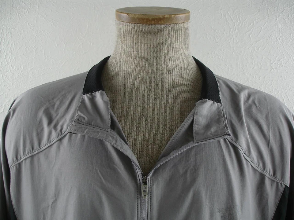 男式 XXL The North Face 鱼雷灰色黑色骑行长袖夹克全拉链 — 第 2/4 张图片