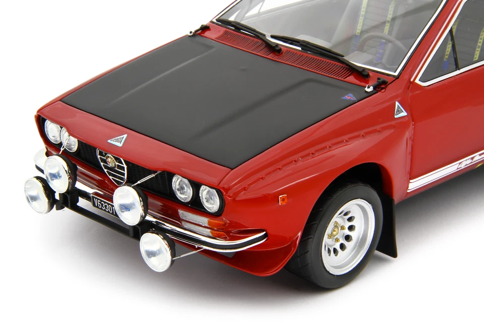 LAUDORACING-MODELS 1:18 Alfa Romeo Alfetta Gr.2 Rally Muletto 1975 LM199E - Immagine 2 di 4