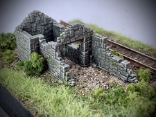 N Gauge Model Railway Building Unpainted Resin Ruined Stone Cottage