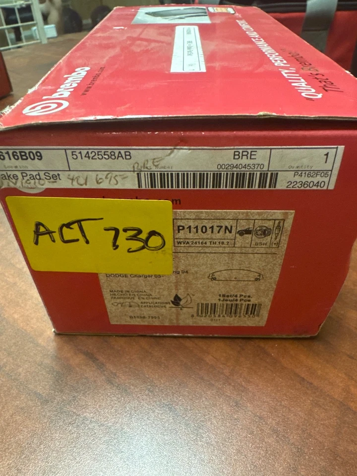 Juego de pastillas de freno Brembo P11017N / 5142558AB para Dodge Charger   Foto 3 de 4