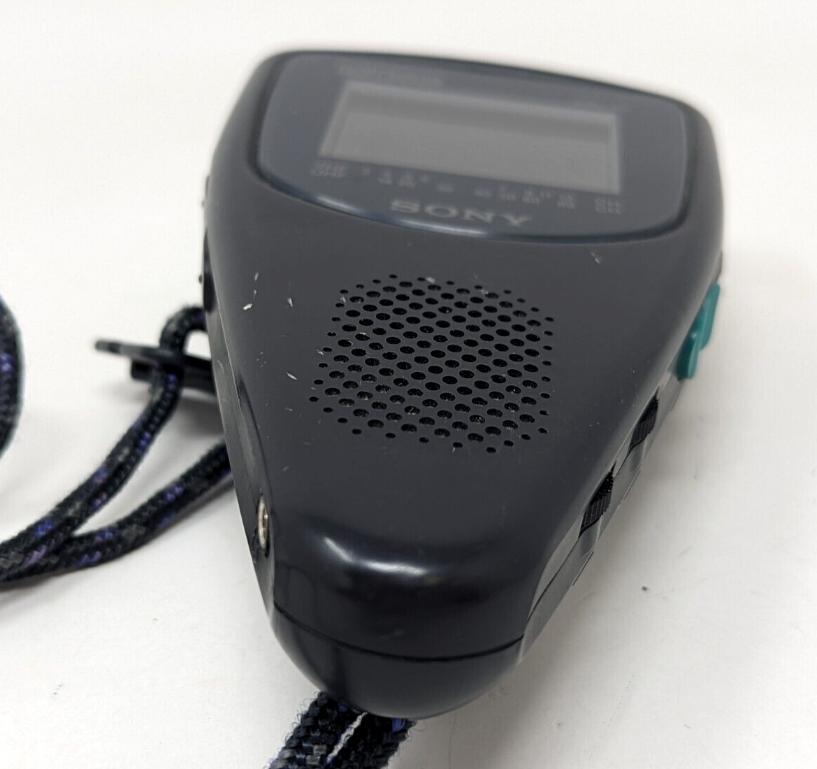 VTG Sony Watchman FDL-22 Portable Handheld Analog LCD Color TV Works ...