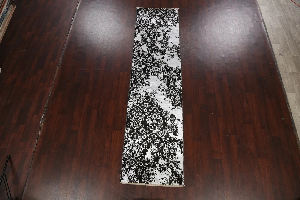 Versace Design BLACK/ SILVER Runner Rug Hand-knotted Wool/ Silk 10' 6'' X 2' 8'' - Image 2 of 4