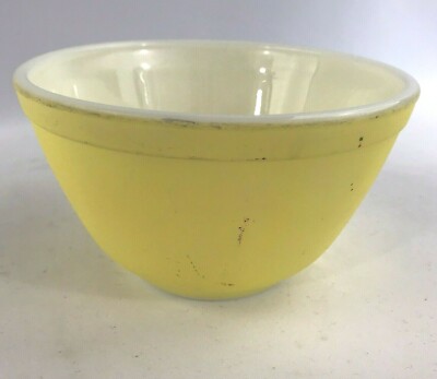 Vintage Pyrex mixing bowl Yellow, 1/2 quart used condition great vintage  piece