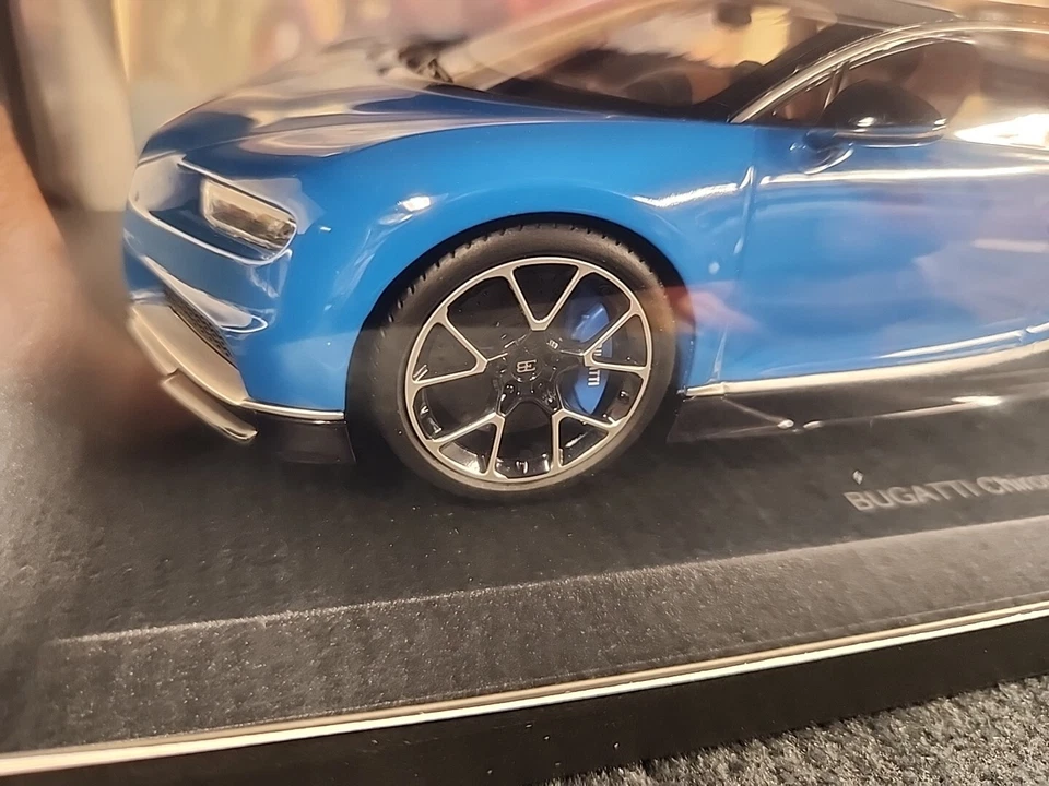 1:18 Scale Bugatti Chiron Blue Kyosho Diecast Model Car C09548BBK Ousia - Image 4 of 4
