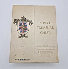 Vtg Regent Sheffield 19 piece Treasure Chest Stainless knife set cutlery VGC