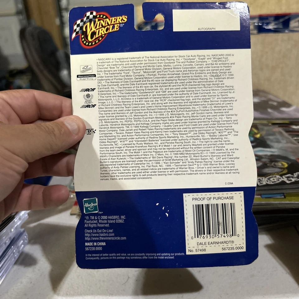 2000 Winners Circle 1: 64 豪华系列 Dale Earnhardt Monte Carlo Taz — 第 2/2 张图片
