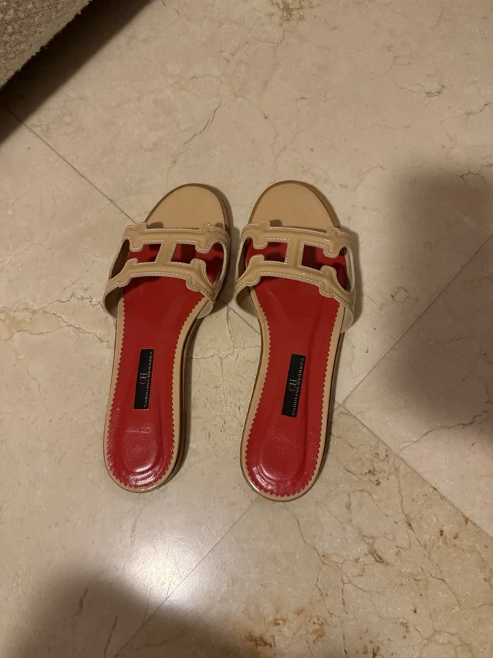 Carolina Herrera Initials insignia leather slides Size 38 - Image 3 of 4