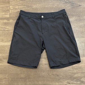 Lululemon Men's Black 33 Chino Shorts Pockets Button Solid Flat Front Outdoor G6