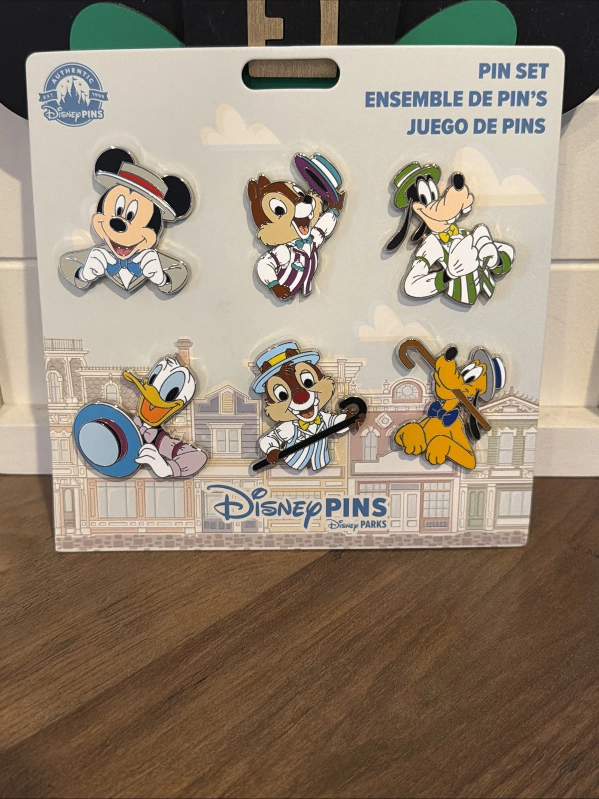 Disney Parks Trading Pin Dapper Dans Set Of 6 Mickey Goofy Pluto Chip Dale NWT