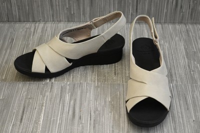 clarks caddell petal sandal