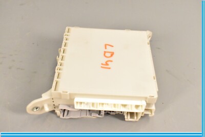2007 - 2009 Lexus Ls460 Ls460L Left Dash Body Control Fuse Relay Junction Block