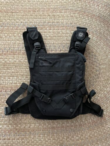 Mission Critical Baby Carrier S1 Black Gently Used - 第 1/3 張圖片