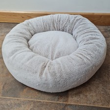 Pet Bed BNWT Perfect Paws Donut Beige Fluffy Round Cat Bed NEW 50 x 15cm Dog Bed