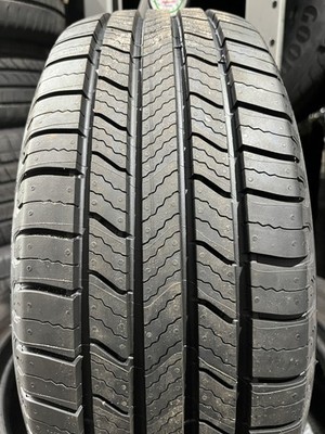 1 New Tire Michelin Defender 2 205/55R16  DOT.4825 10.75/32