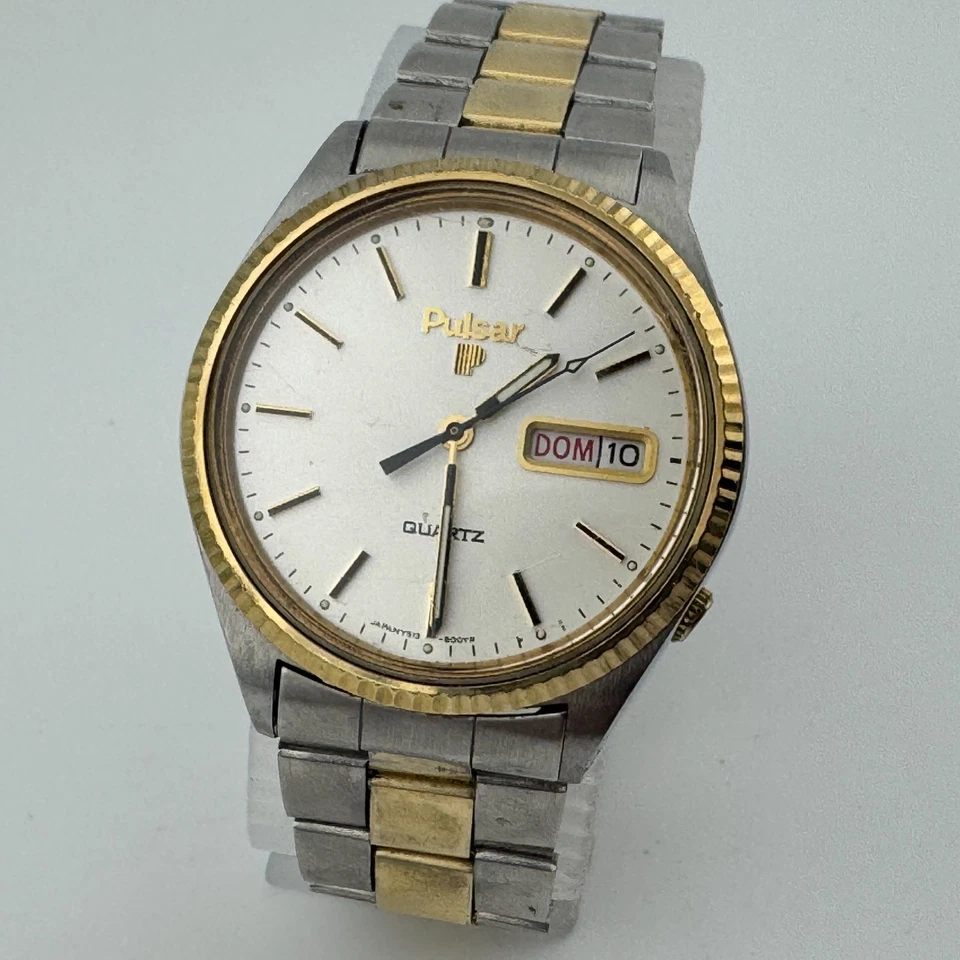 Pulsar Reloj Cuarzo Y513-8049 Hombre Doble Tono Bisel Acanalado Fecha Batería Nueva 6.75" Foto 2 de 4