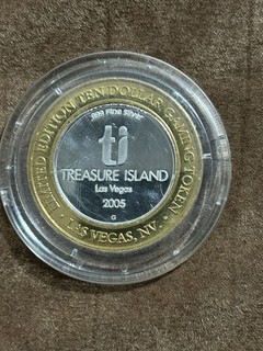 TREASURE ISLAND LAS VEGAS LIMITED EDITION $10 GAMING TOKEN .999 SILVER & BRASS