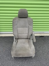 2011-2017 Honda Odyssey Second Row Left Seat Light Grey Cloth