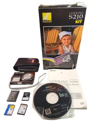 Nikon COOLPIX S210 8.0MP Digital Camera Black Kit w/ case charger