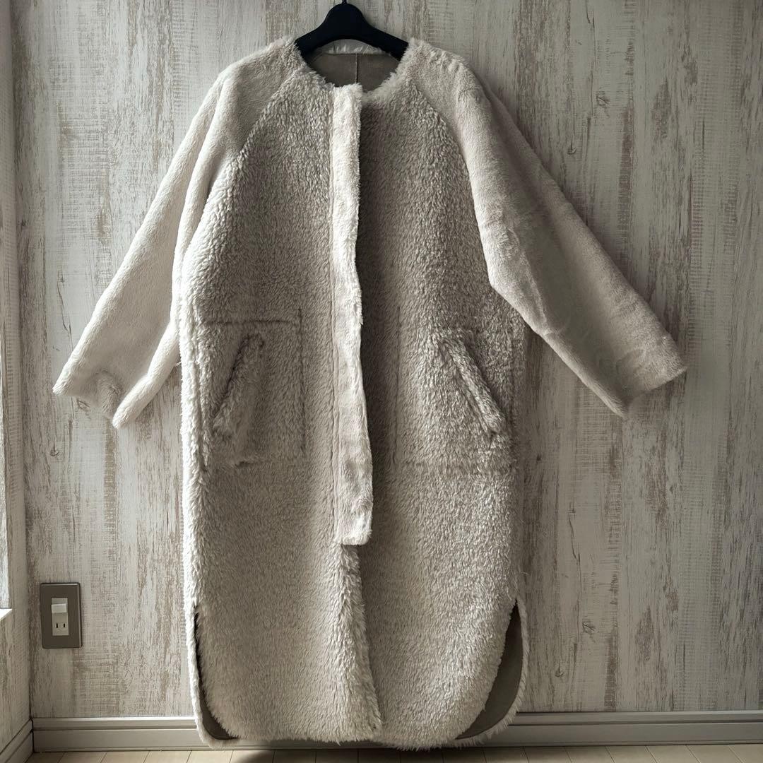 Ameri Vintage Reversible Twin Boa Shearling Coat … - image 1