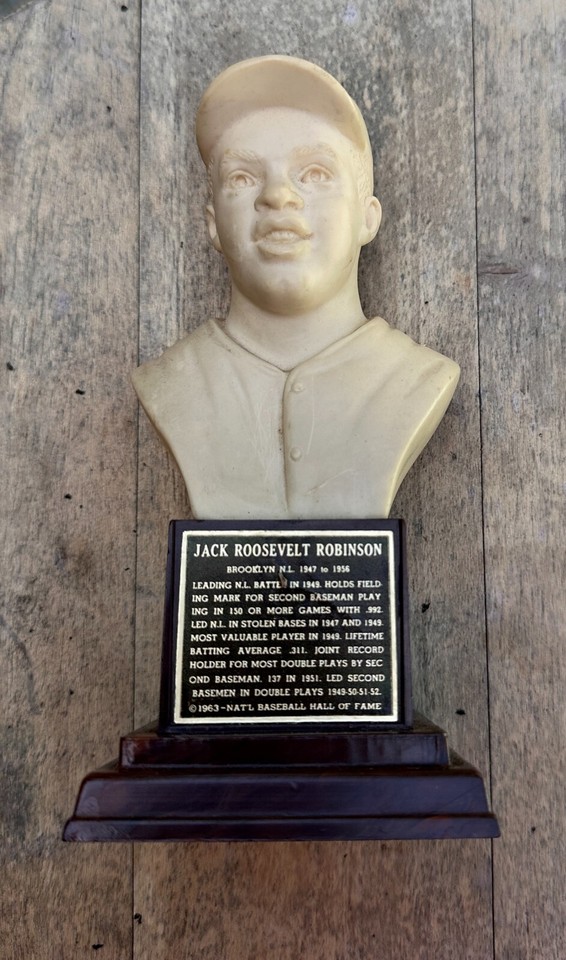 Jackie Robinson 1963 Baseball Hall Of Fame Bust Series 2 Scarce
