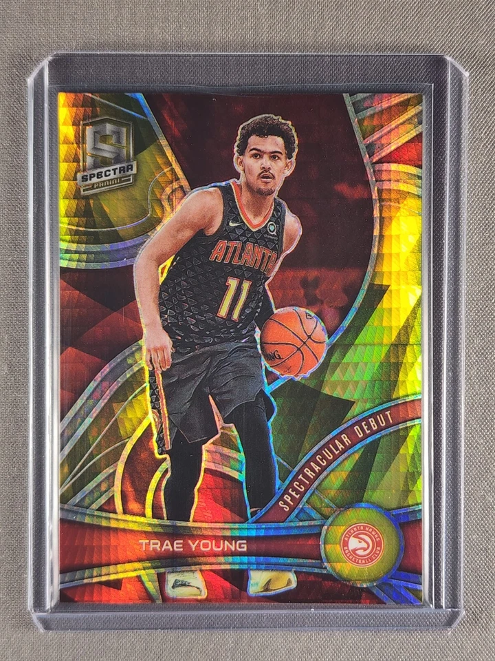 2021-22 Panini Spectra #169 Trae Young /10 Gold Hyper Asia Prizm SSP #10/10 - Image 3 of 4
