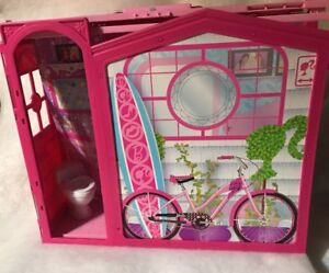 Barbie Glam Vacation Dollhouse Pink Foldable For Parts Replacement
