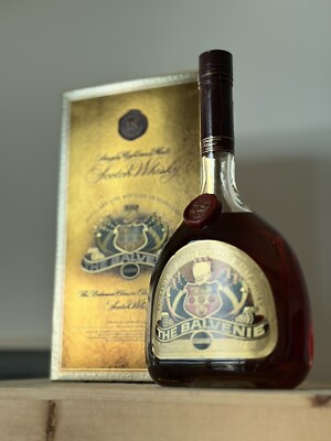 Balvenie 18 Classic 75cl (Wine shaped bottle, old Label)