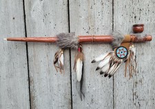 PEACE PIPE NATIVE INDIAN STYLE FUNCTIONAL AND DECORATIVE PIPES CALUMET / pipe70L