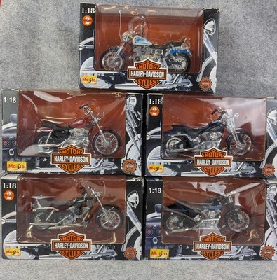 Set of 5 Harley Davidson Models by Maisto Manufacturered In 1997 and 1998 