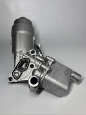Enfriador de aceite y base de filtro de aceite del motor, sin número de parte miniatura 1