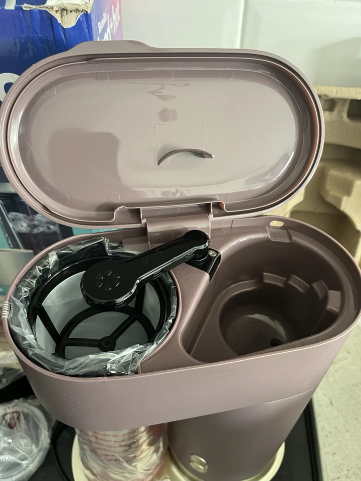 Breville Iced + Hot Coffee Maker Tumbler with Straw *BNIB With Damaged Lid* - Image 3 of 4