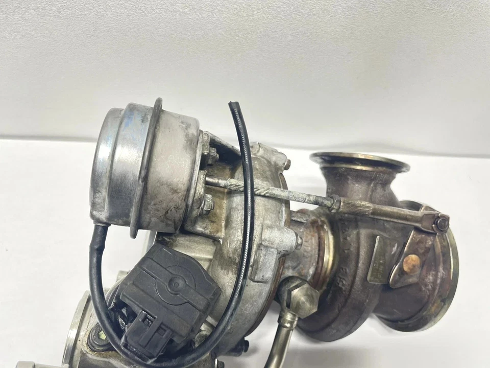 09-12 BMW 740I 750Li F01 F02 Turbo Cargador Turbocompresor Carcasa 7576985 Fabricante Original Foto 2 de 4