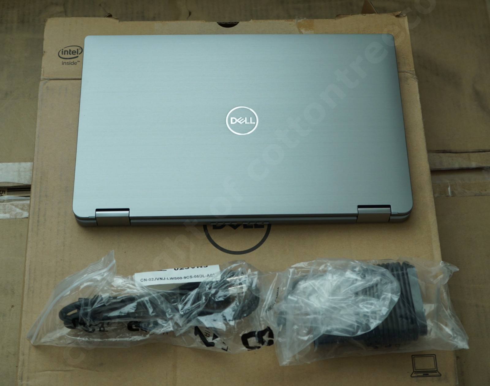 Dell Latitude 7400, 14-Inch Laptop, with Intel Core i7 8th Gen., 256 GB SSD (Solid State Drive), Windows 11 Pro