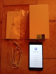 Huawei P8 lite Vodafone 5-Zoll HD IPS Display 2GB RAM 16GB ROM LTE