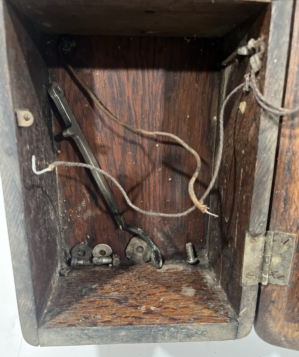 Early 1900's Kelloggs Oak Wall Mounted Telephone, Missing Hearing