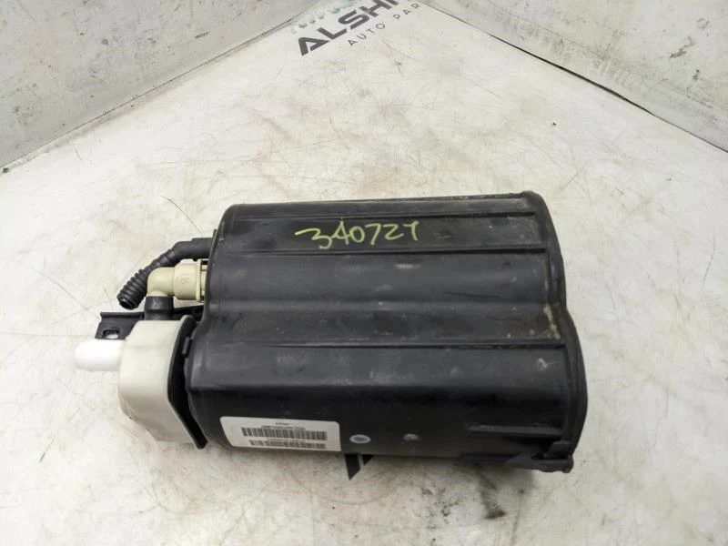 Jeep Compass 2012-2017 bote de emisiones de evaporador de vapor de combustible 05147062AC OEM Foto 3 de 4