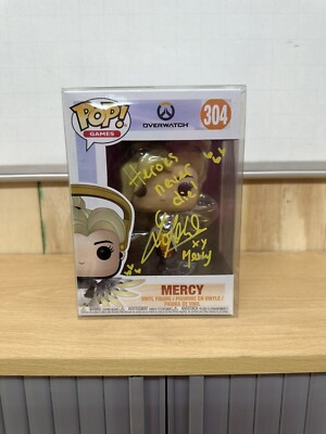 Funko Pop! Vinyl Figur #304 Mercy SIGNIERT von Overwatch Synchronsprecherin Lucie Pohl