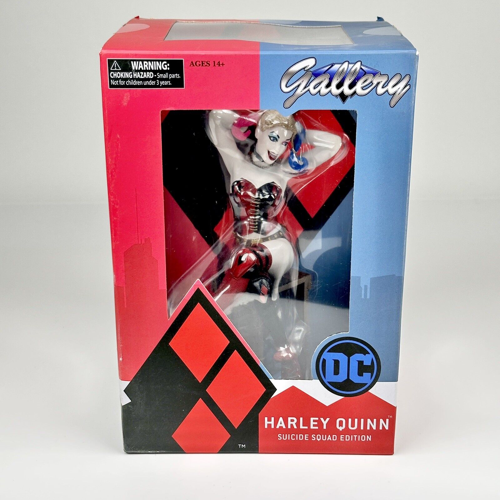 Diamond Select Toys DC Gallery Suicide Squad Comic Harley Quinn PVC Diorama