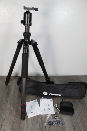 Perfect FotoPro X-Go Max Carbon Fiber Tripod Built-In Monopod FPH-62Q Ball Head